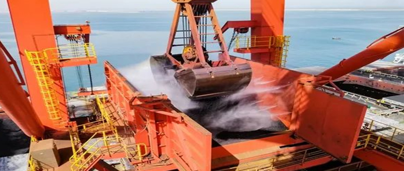 Dust from bulk carrier cargo