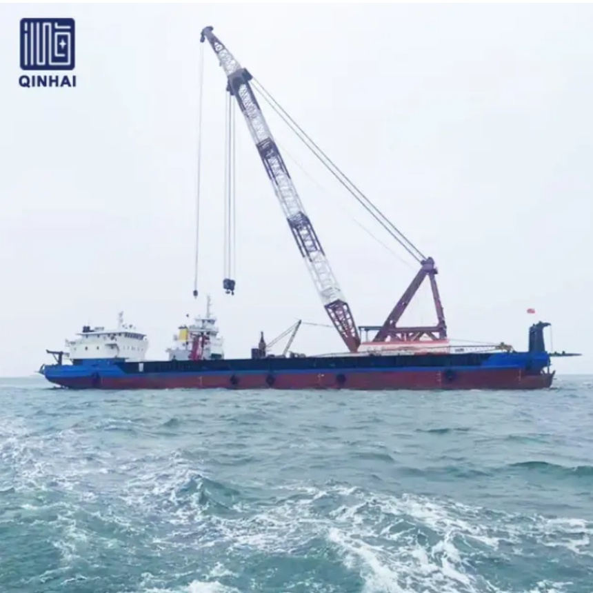 How DoesLCT Barge Differ from Traditional Barges?